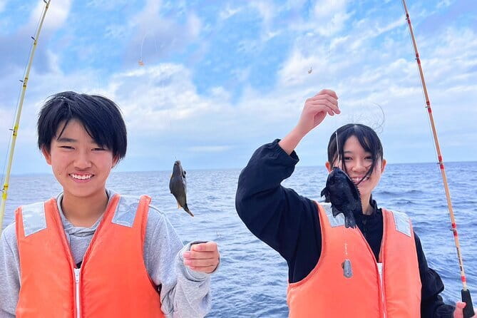 200m Parasailing Experience in Okinawa depart from Ginowan Marina - What to bring and what not to assume