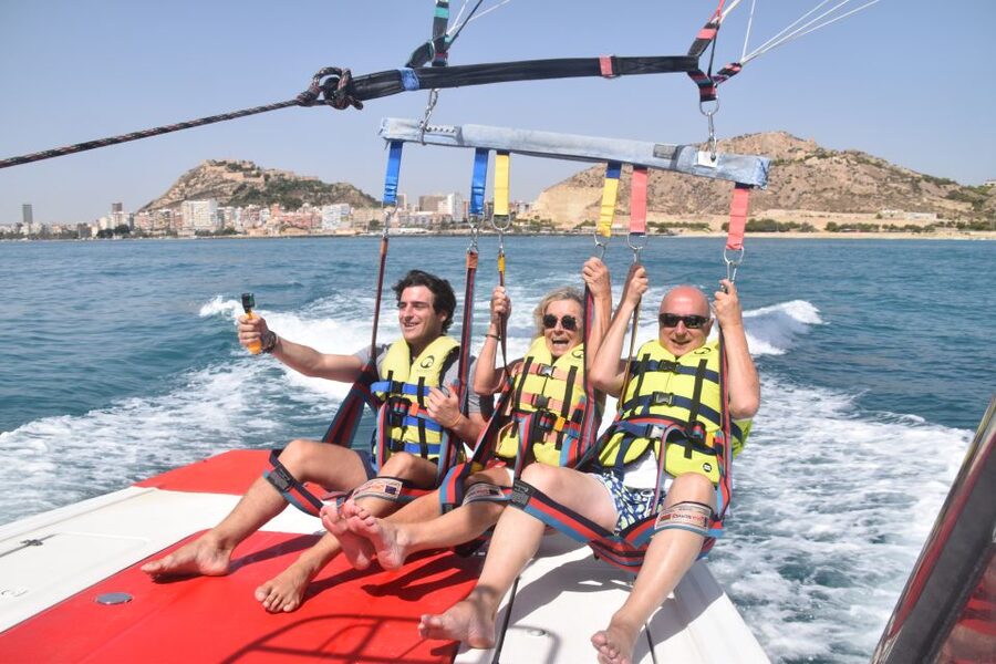 Alicante: Boat Trip and Parasailing Experience with Drink - Is $74 a fair price?