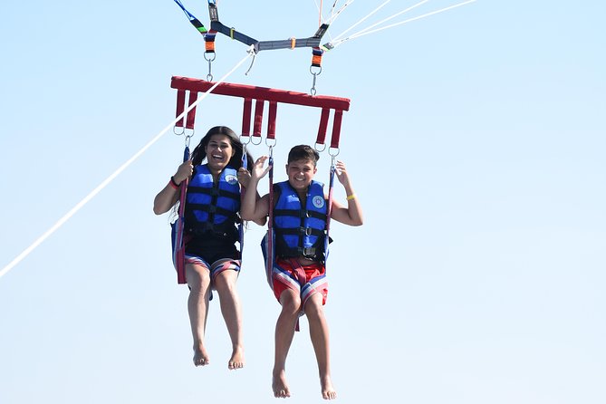Amazing Parasailing Experience - Getting ready for the speedboat