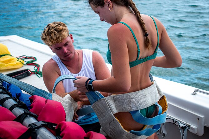 Aruba Parasailing Experience from Noord - Twelve minutes over the Caribbean Sea