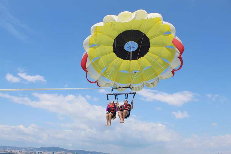 Barcelona: Parasailing with 360º Panoramic Skyline Views - What the 10 to 15-minute flight feels like