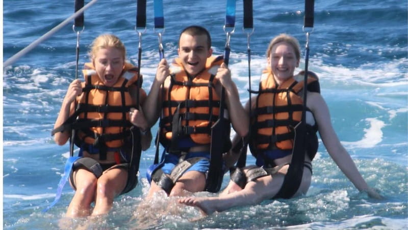 Barcelona: Parasailing with panoramic views over the sea - Barcelona from 150 meters above the Mediterranean