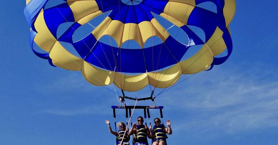 Barcelona: Small-Group Parasailing Experience - From Carrer Port Esportiu to Port Fòrum