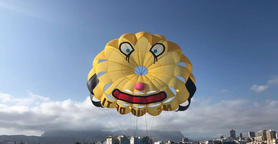 Benidorm: Parasailing Boat Trip with Costa Blanca Views - Taking off from Playa de Poniente