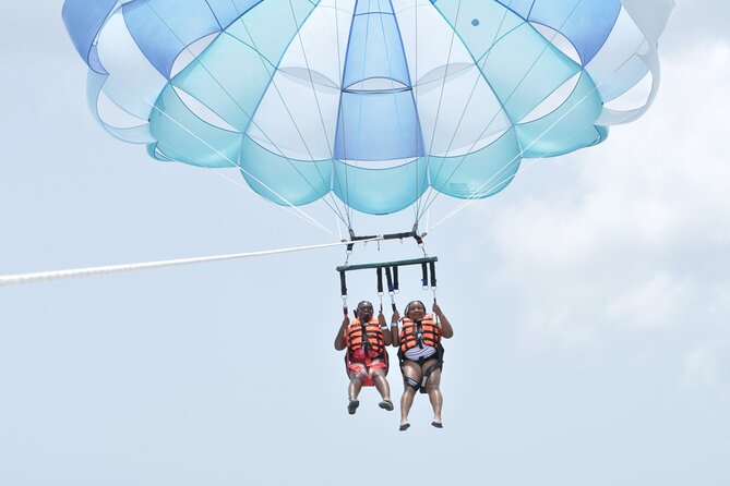 Best Parasailing Cozumel + Locker - What the $80 price really covers