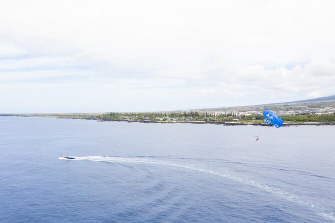Big Island Parasailing Experience - How the one-hour outing works
