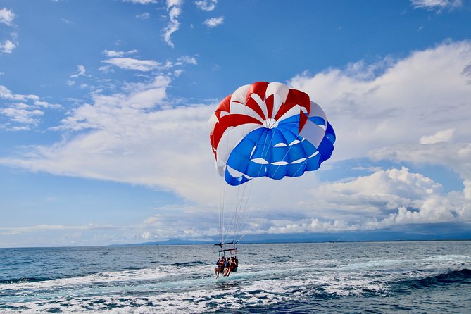 Boat Parasailing with Aguas Azules - Rising above Manuel Antonio from a boat platform