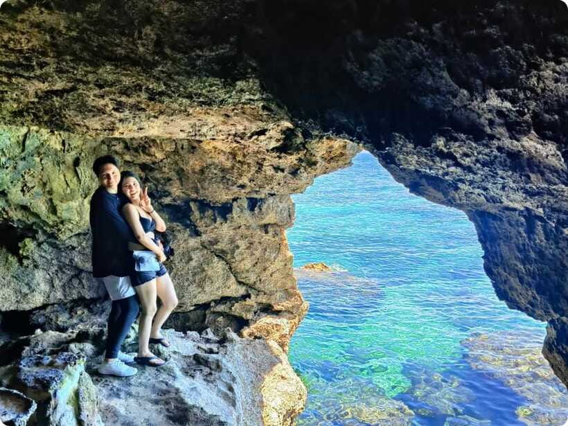 Boracay: Parasailing, Island Hopping, ATV Ride and Kawa Bath - Buffet lunch after the morning rush