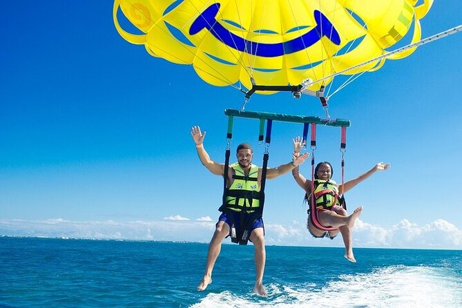 Cancun Combo Adventure: 4 Reef Snorkeling Stops & Parasailing - Four snorkeling stops with four different reasons to get in the water