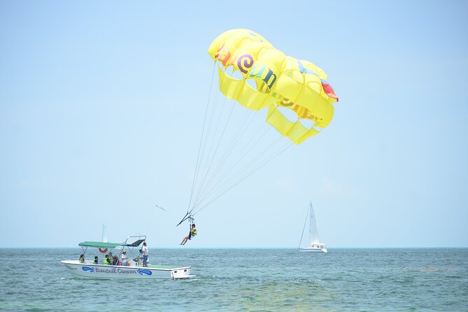Cancun Seaside Parasailing and Jet Sky Combo - What this Cancun water-sports combo is really like