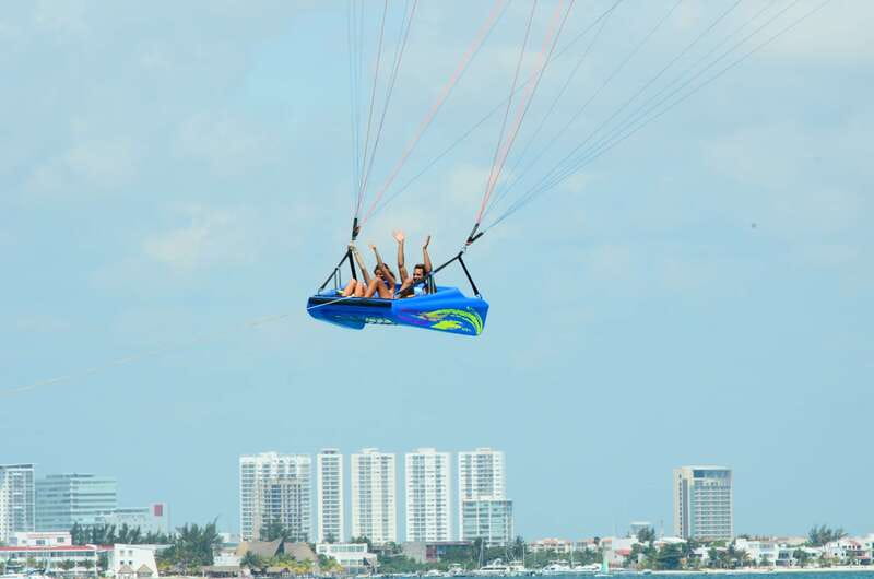 Cancún: Skyrider Parasailing Experience - A quiet ride with a real sense of height