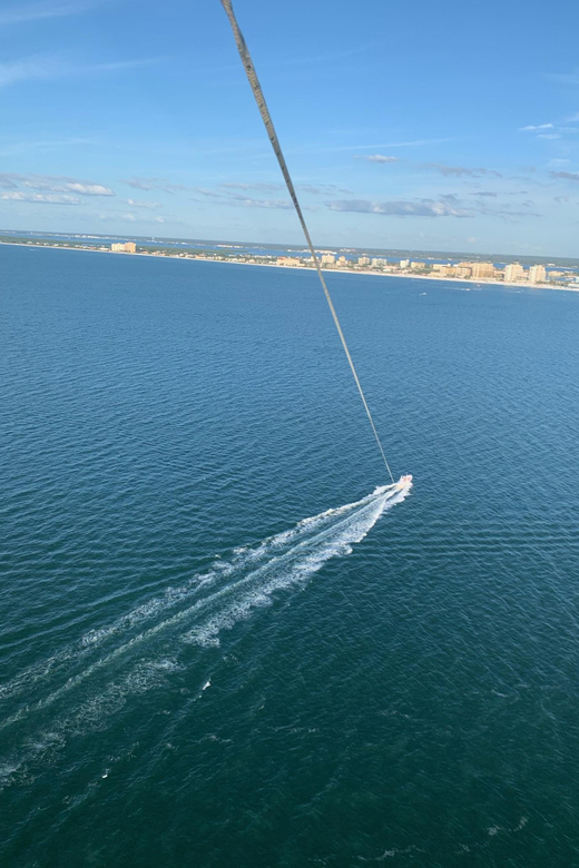 Clearwater Beach: Chute Em Up Parasailing Adventure - Flying above the Gulf of Mexico