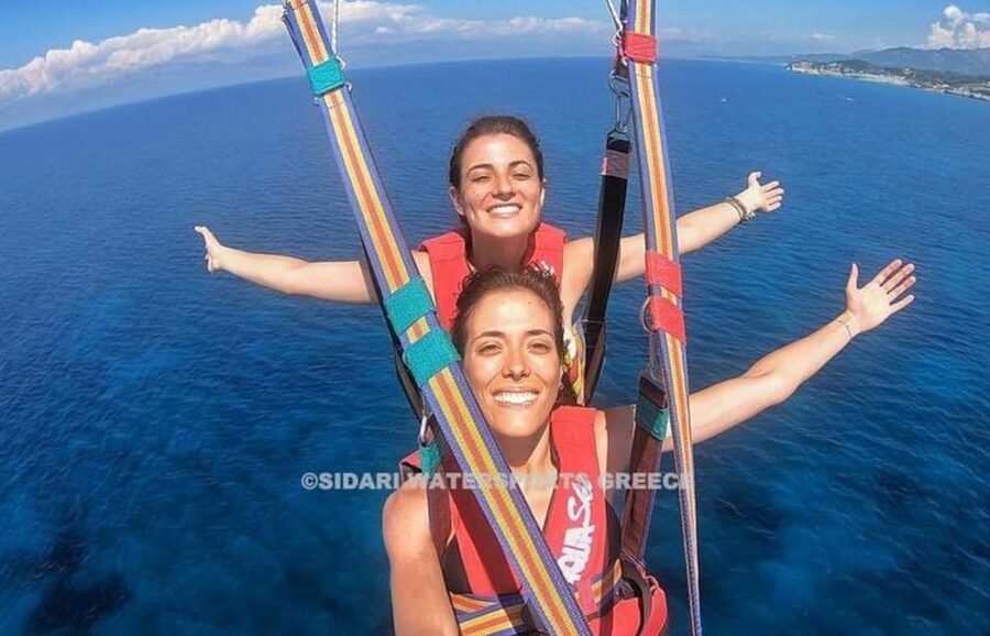 Corfu: Parasailing Experience for 2 in Sidari - The five-minute boat ride from Sidari Harbour