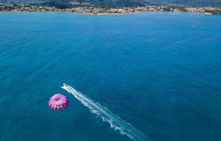 Corfu: Parasailing Experience for 2 in Sidari - A friendly team with a reassuring manner