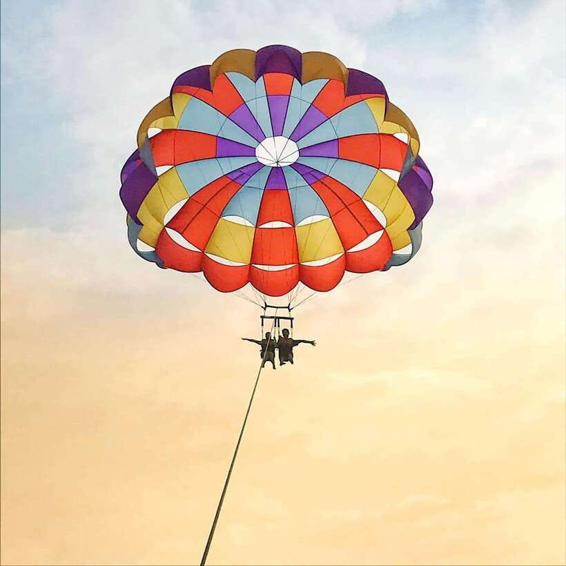Coron: Parasailing Experience - Who will enjoy this Coron activity most