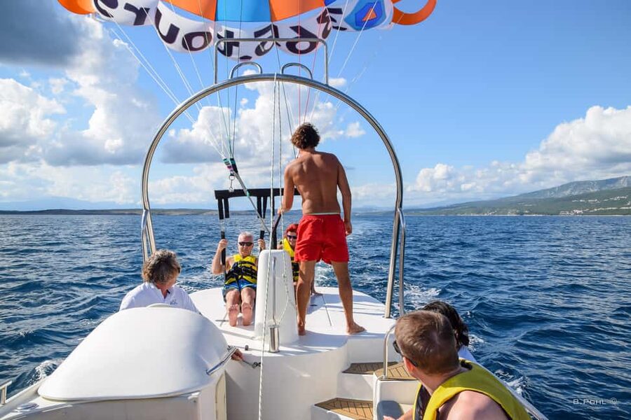 Crikvenica: Parasailing Experience Over the Adriatic Sea - Meeting at Crni Mol in Crikvenica