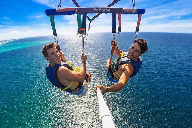 Destin Parasailing Trips - What the one-hour outing is like