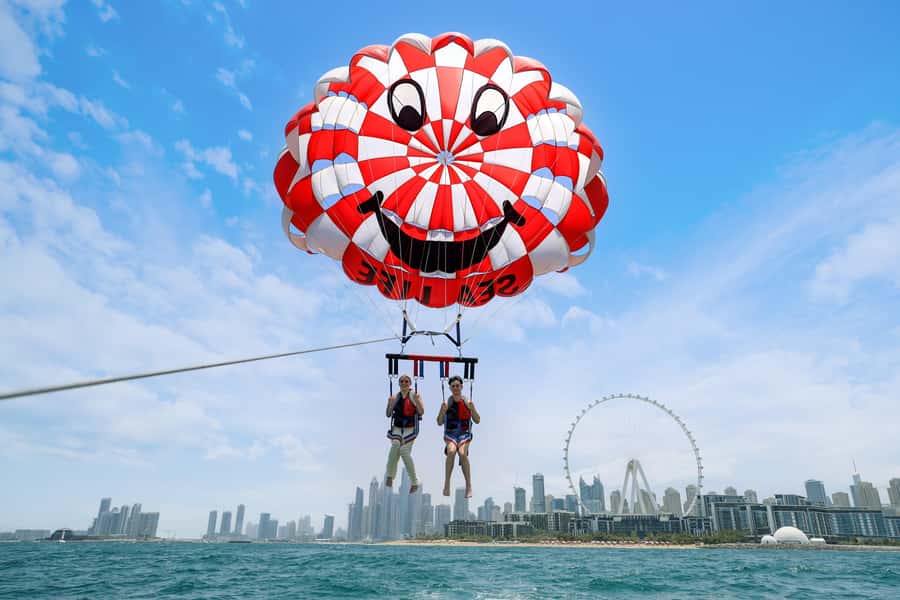 Dubai: Palm View and JBR View Parasailing Experience - Timing, weather, and practical planning