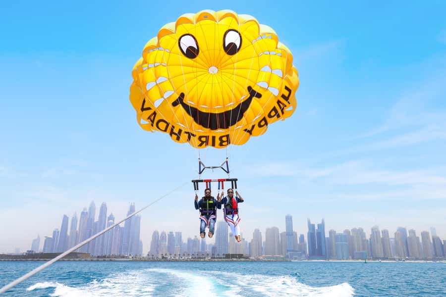 Dubai: Parasailing with Happy birthday Parachute JBR & Palm - Meeting the crew at Dubai Harbour