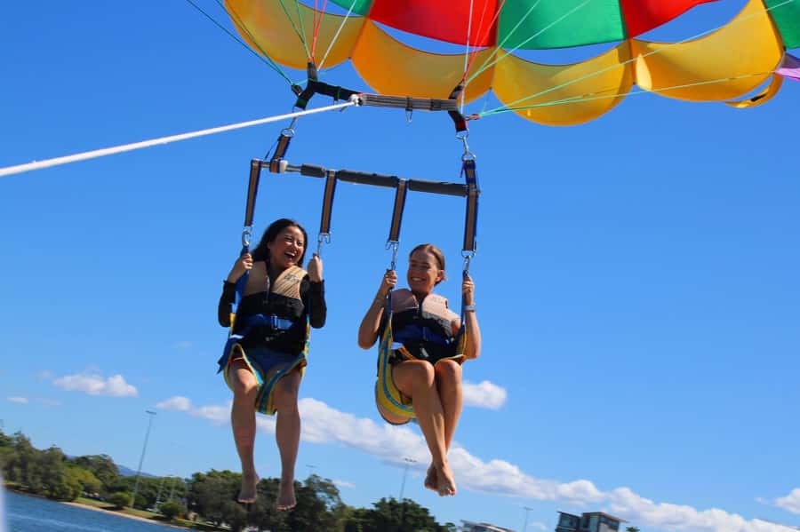 Gold Coast: Surfers Parasailing with Free Photos - Key points at a glance
