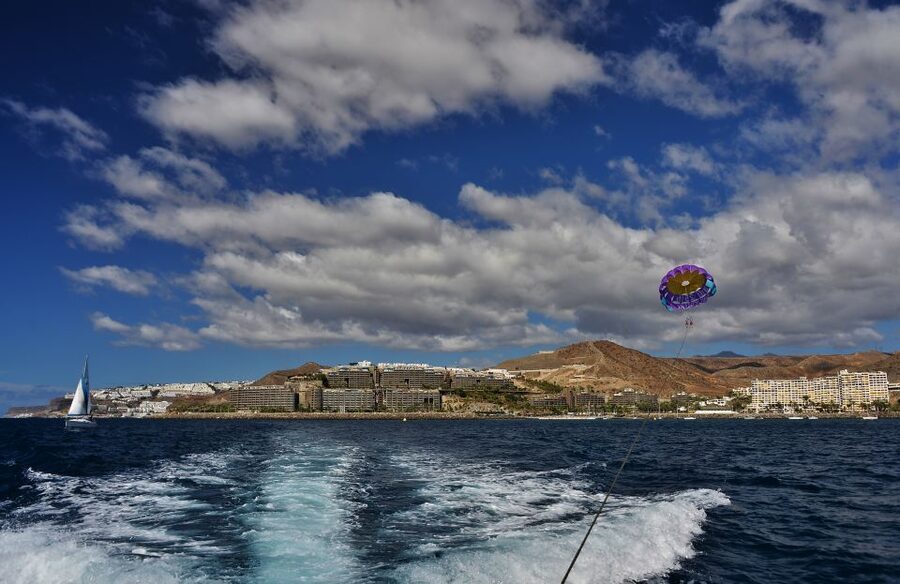 Gran Canaria: 1 to 3 Person Parasail over Anfi Beach - The view from the air