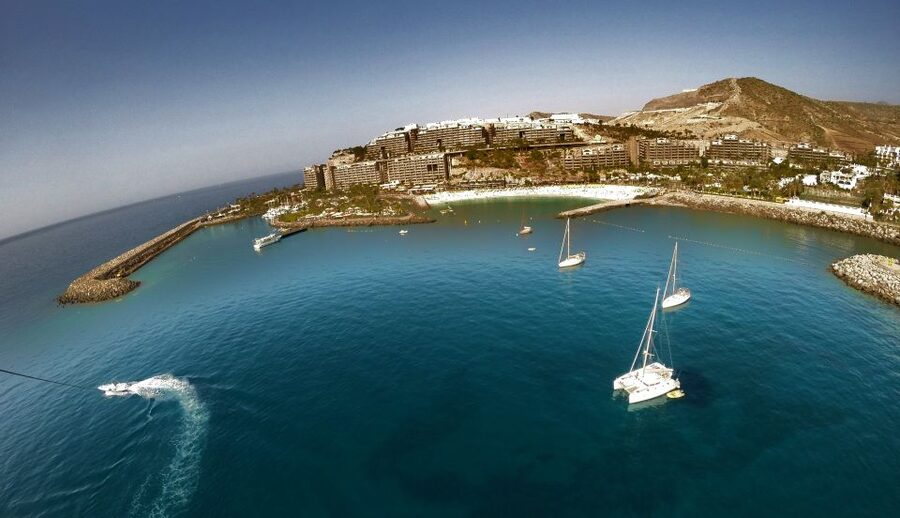 Gran Canaria: 1 to 3 Person Parasail over Anfi Beach - Who should book this parasail