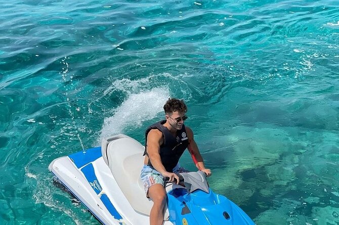 Jet Ski/ Parasailig Water Activity in Montego Bay Jamaica. - Key points to know before booking