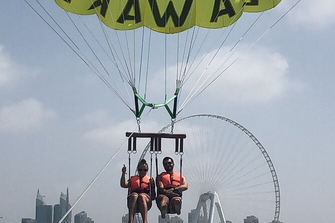 Jumeirah Beach Parasailing Experience in Dubai - Crew service and first-timer comfort