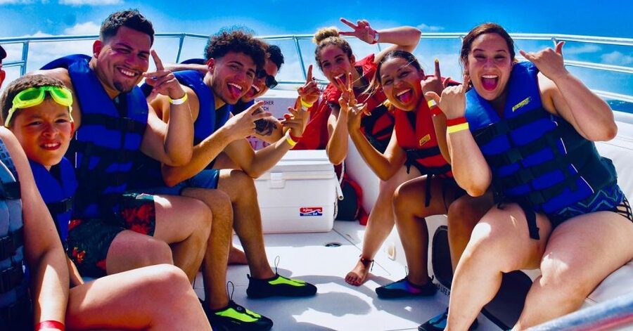 Key West: Ultimate Parasailing Experience - Getting ready with the parasailing crew