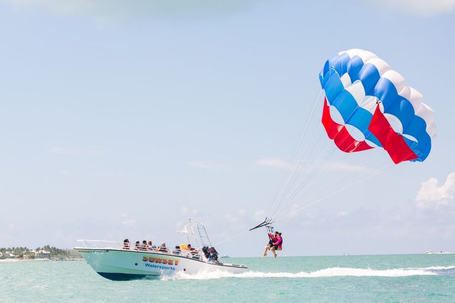 Key West: Ultimate Parasailing Experience - Why the crew matters more than the height