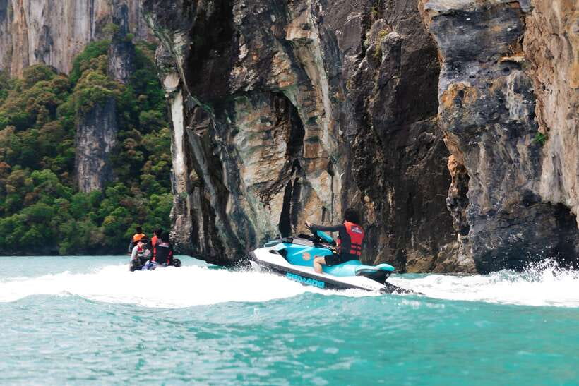 Langkawi: Jet Ski and Parasailing Tour - What the $239 group price really means