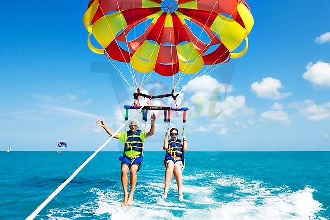 Marvelous Ile aux Cerf island: Speed Boat, Parasailing, Lunch & GRSE waterfall - Cruising to Grand River South East Waterfalls