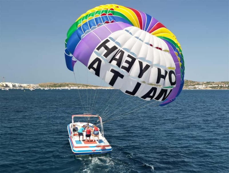 Mellieha Bay: Parasailing - Solo, tandem, or three people together