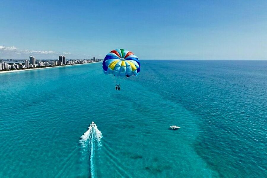 Miami Beach: Parasailing Boat Tour in South Beach - Key points to know before you book