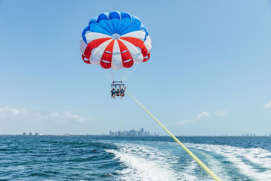 Miami: Parasailing Experience in Biscayne Bay - The one-hour boat ride is part of the experience