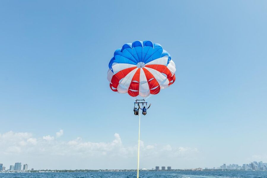 Miami: Parasailing Experience in Biscayne Bay - Photos cost extra, but may be worth considering