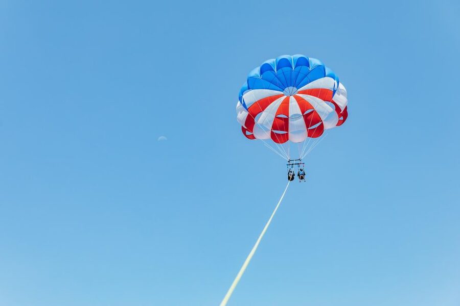 Miami: Parasailing Experience in Biscayne Bay - What the parasailing flight feels like at 400 feet