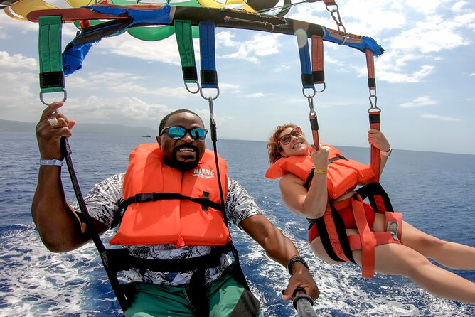 Montego Bay: Jet Car, Jet Ski and Parasailing - A two-hour water adventure with a clear split