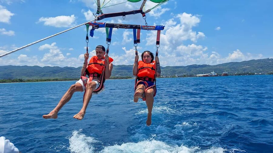 Montego Bay: Parasailing and Jet Ski Combo with Pickup - The itinerary needs a quick confirmation