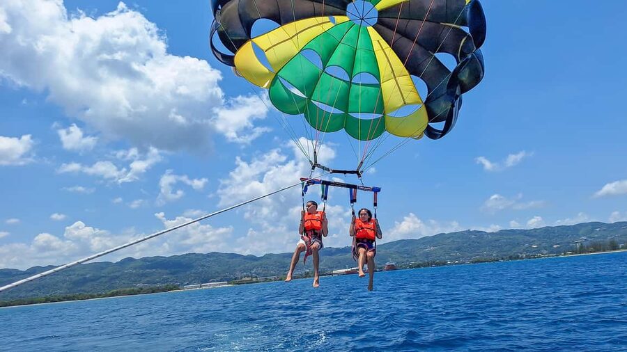 Montego Bay: Parasailing and Jet Ski Combo with Pickup - Safety, comfort, and who should skip it