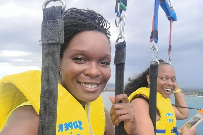 Negrils Seven Miles Beach, Rick's cafe and Parasailing Tour. - Should you book it?