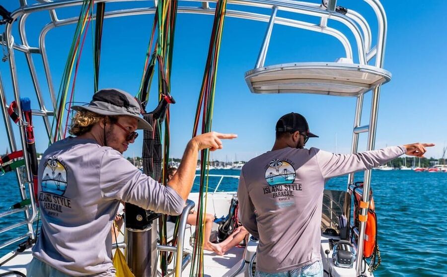 Newport: Island Style Parasail Experience - Who will enjoy this most?