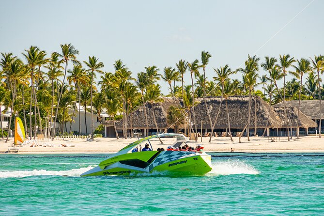 PACKAGE DEAL Catamaran- Snorkeling - Hooka Diving - Parasailing - A three-part afternoon off Bávaro