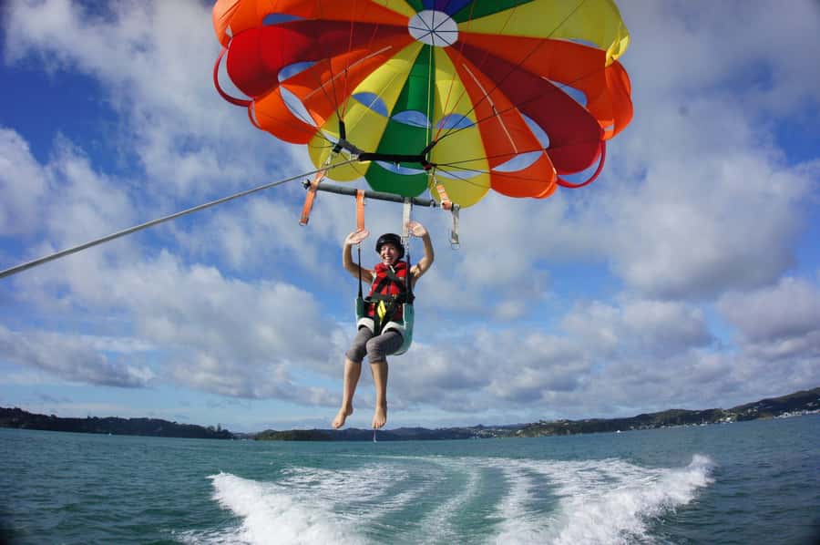 Paihia: Bay of Islands Parasailing Flight - Ten to twelve minutes in the air