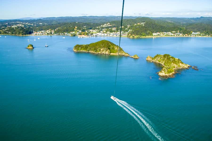Paihia: Bay of Islands Parasailing Flight - Getting ready in a life jacket and harness