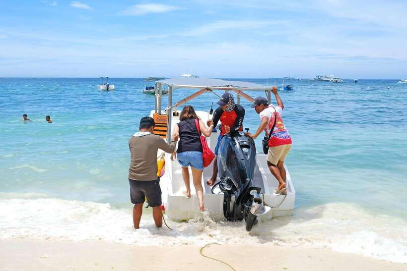 Panglao: Solo or Tandem Parasailing Experience near Alona - Key points at a glance