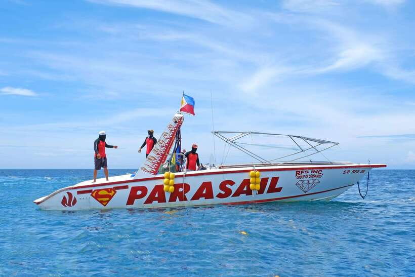 Panglao: Solo or Tandem Parasailing Experience near Alona - Practical details before you book