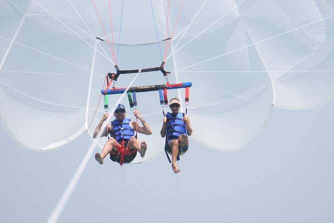 Parasail Adventure in Marathon - The small group changes the mood