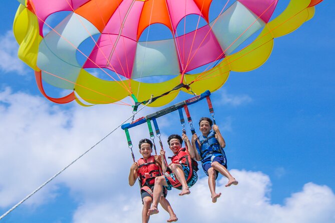 Parasailing Adventure Aruba - From Palm Beach to the parasailing boat