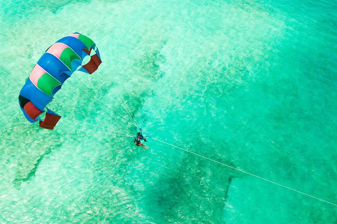 Parasailing Adventure from Providenciales in Turks and Caicos - The 8 to 12 minutes in the air